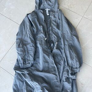 Lululemon Athletica Gray Utility Jacket with Hood and Full-Length Zipper
